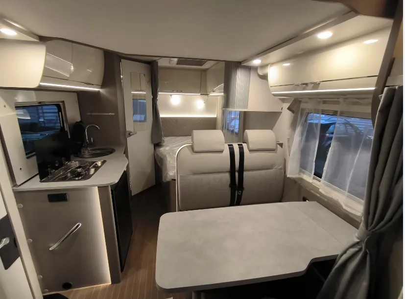 Camping-car - Etrusco - T 5900 FB